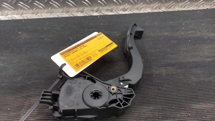 Begagnade Gaspedalsensor Renault Arkana (RJLL) 1.6 E-Tech 145 16V Pris € 26,25 Marginaltabell erbjuds av Autodemontagebedrijf van Boxtel