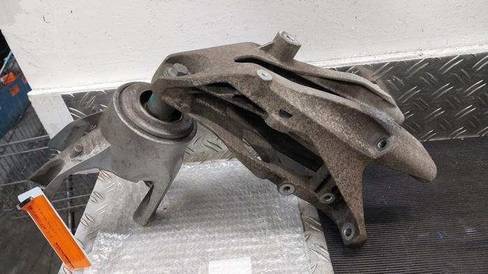Used Engine mount Volkswagen Transporter T6 2.0 TDI 150 Price € 73,50 Margin scheme offered by Autodemontagebedrijf van Boxtel