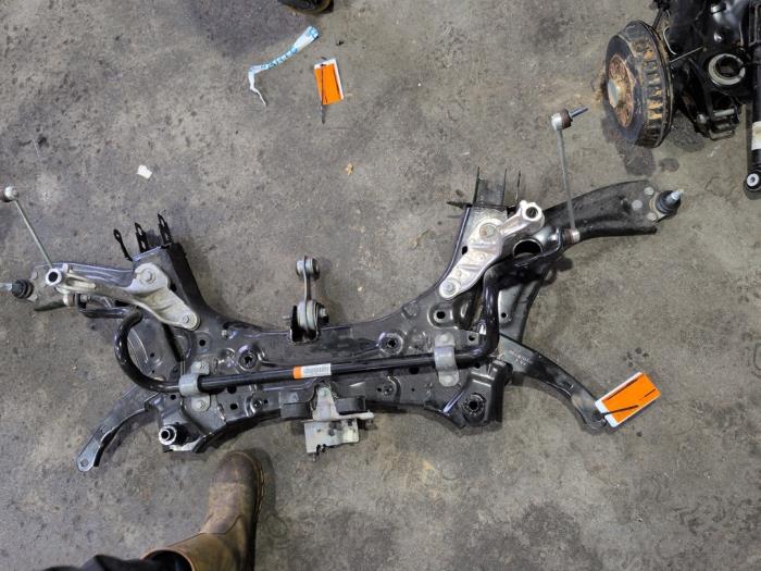 Used Subframe Mitsubishi ASX (VSX/VSE) 1.6 HEV Price € 472,50 Margin scheme offered by Autodemontagebedrijf van Boxtel
