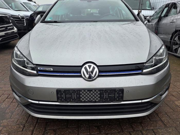 Używane Przód kompletny Volkswagen Golf VII Variant (AUVV) 1.5 TSI Evo BlueMotion 16V Cena € 2.625,00 Procedura marży oferowane przez Autodemontagebedrijf van Boxtel