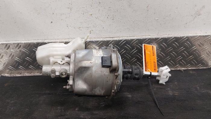 Usagé Servo frein Volkswagen Golf VIII (CD1) 1.5 eTSI 16V Prix € 315,00 Règlement à la marge proposé par Autodemontagebedrijf van Boxtel
