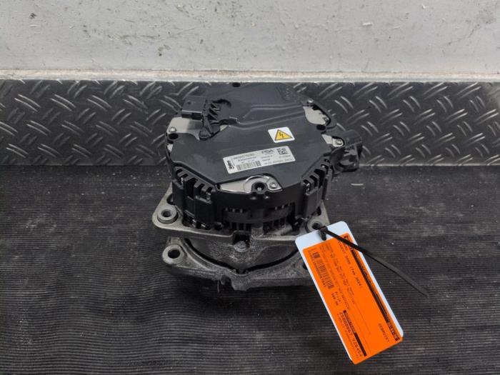 Gebrauchte Dynamo Peugeot 5008 II (M4/MC/MJ/MR) 1.2 12V Hybrid Preis € 525,00 Margenregelung angeboten von Autodemontagebedrijf van Boxtel