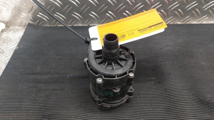 Begagnade Extra vattenpump Opel Corsa F (UB/UH/UP) Electric, Corsa-e 50kWh Pris € 21,00 Marginaltabell erbjuds av Autodemontagebedrijf van Boxtel