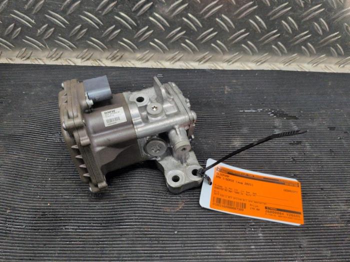 Gebrauchte Ölpumpe BMW 1 serie (F40) 118i 1.5 TwinPower 12V Preis € 183,75 Margenregelung angeboten von Autodemontagebedrijf van Boxtel
