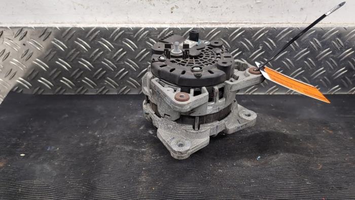 Usagé Dynamo Renault Clio IV (5R) 0.9 Energy TCE 90 12V Prix € 31,50 Règlement à la marge proposé par Autodemontagebedrijf van Boxtel