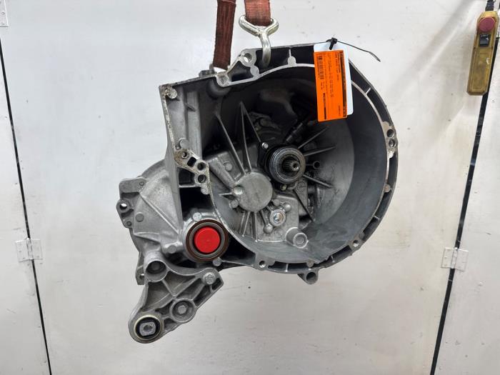 Usagé Boîte de vitesse Ford Focus 3 1.0 Ti-VCT EcoBoost 12V 100 Prix € 472,50 Règlement à la marge proposé par Autodemontagebedrijf van Boxtel