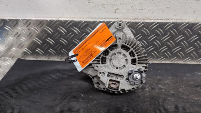 Gebrauchte Dynamo Mercedes Vito (447.6) 1.6 111 CDI 16V Preis € 42,00 Margenregelung angeboten von Autodemontagebedrijf van Boxtel
