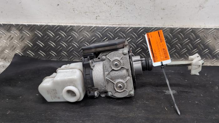 Usagé Assistant de freinage Volkswagen Passat Variant (3G5) 1.4 GTE 16V Prix € 178,50 Règlement à la marge proposé par Autodemontagebedrijf van Boxtel