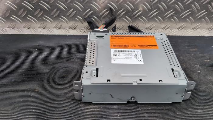 Usagé Module navigation Renault Master III (FV) ZE 52 kWh Prix € 210,00 Règlement à la marge proposé par Autodemontagebedrijf van Boxtel