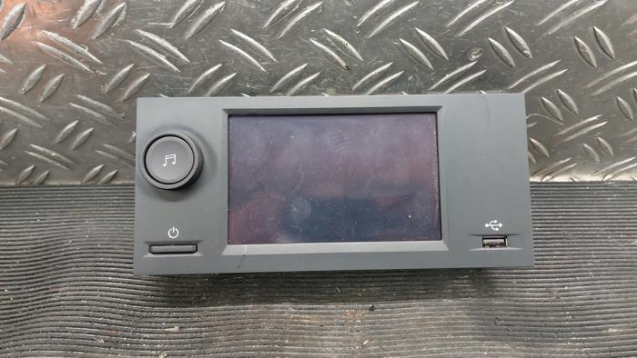 Gebrauchte Radio Peugeot Partner (EA//EF/EN/EU) 1.5 BlueHDi 100 Preis € 157,50 Margenregelung angeboten von Autodemontagebedrijf van Boxtel