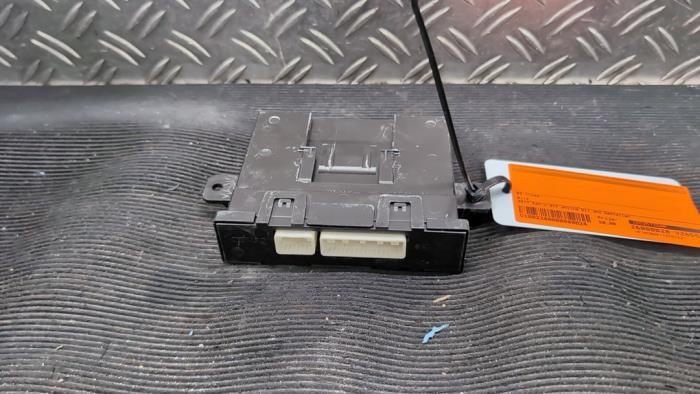 Używane Modul climatronic Renault Scenic E-Tech Electric (RCB) EV87 Cena € 52,50 Procedura marży oferowane przez Autodemontagebedrijf van Boxtel