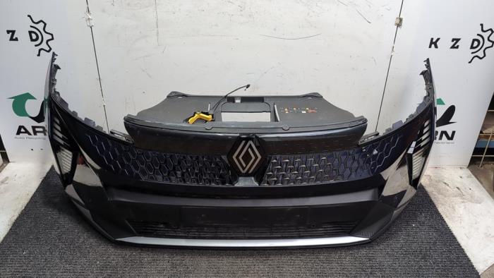 Usados Parachoques Renault Scenic E-Tech Electric (RCB) EV87 Precio € 945,00 Norma de margen ofrecido por Autodemontagebedrijf van Boxtel