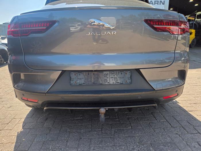 Używane Hak holowniczy Jaguar I-Pace EV400 AWD Cena € 630,00 Procedura marży oferowane przez Autodemontagebedrijf van Boxtel