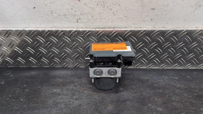 ABS pump Volkswagen Polo V (6R), 2009 / 2017 1.4 TDI 12V 90, Hatchback, Diesel, 1.422cc, 66kW (90pk), FWD, CUSB, 2014-02 / 2017-10 (Used)