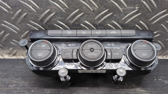 Begagnade Klimatpanel Volkswagen Golf VII (AUA) 1.4 GTE 16V Pris € 73,50 Marginaltabell erbjuds av Autodemontagebedrijf van Boxtel