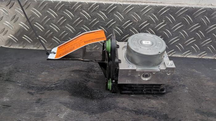 Gebrauchte ABS Pumpe Skoda Octavia Combi (NXAC) 1.5 TSI e-TEC 16V Preis € 31,50 Margenregelung angeboten von Autodemontagebedrijf van Boxtel