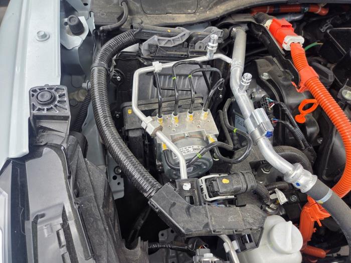 Usagé Pompe ABS Honda HR-V (RV) 1.5 e:HEV Prix € 262,50 Règlement à la marge proposé par Autodemontagebedrijf van Boxtel