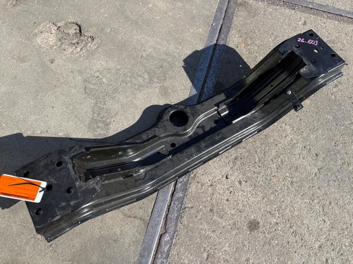 Used Subframe Renault Master IV 2.0 Blue dCi 170 Price on request offered by Autodemontagebedrijf van Boxtel