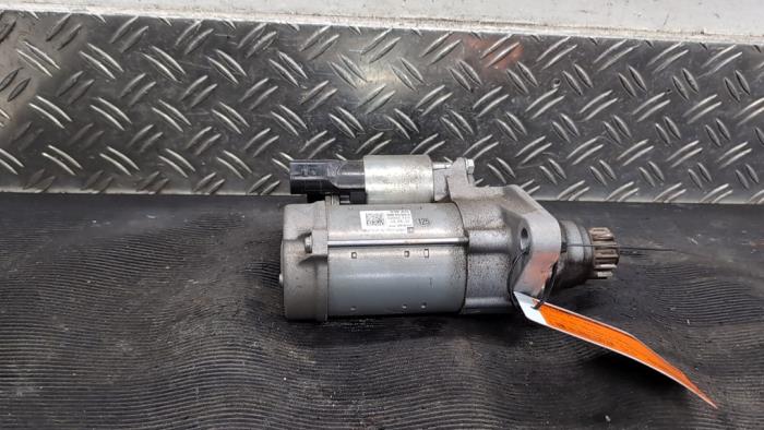 Begagnade Startmotor Volkswagen Golf VIII (CD1) 2.0 GTI 16V Pris € 15,75 Marginaltabell erbjuds av Autodemontagebedrijf van Boxtel