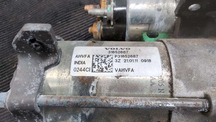 Starter from a Volvo XC40 (XZ) 1.5 T4 Plug-in Hybrid 12V 2020