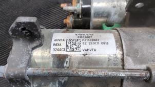 Starter from a Volvo XC40 (XZ) 1.5 T4 Plug-in Hybrid 12V 2020