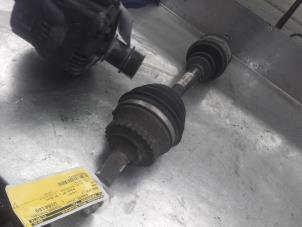Used Front drive shaft, left Saab 9-5 Estate (YS3E) 2.0t 16V Price on request offered by Akkie Stomphorst Autodemontage