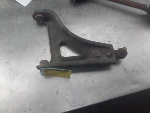 Used Front wishbone, right Renault Twingo (C06) 1.2 16V Price on request offered by Akkie Stomphorst Autodemontage