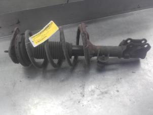 Used Front shock absorber rod, right Kia Rio II (DE) 1.4 16V Price on request offered by Akkie Stomphorst Autodemontage