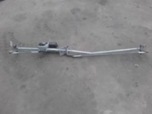 Used Wiper motor + mechanism Citroen C4 Berline (LC) 1.6 16V Price on request offered by Akkie Stomphorst Autodemontage