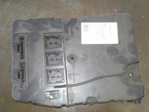 Used Fuse box Renault Megane Price on request offered by Akkie Stomphorst Autodemontage