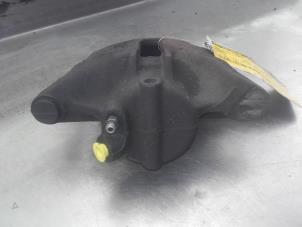 Used Front brake calliper, left Renault Kangoo (KC) 1.4 Price on request offered by Akkie Stomphorst Autodemontage