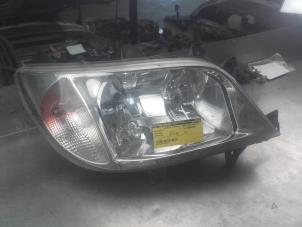 Used Headlight, right Mercedes Sprinter Price on request offered by Akkie Stomphorst Autodemontage
