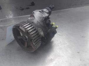 Usados Bomba de diésel Opel Vivaro 1.9 DTI 16V Precio de solicitud ofrecido por Akkie Stomphorst Autodemontage