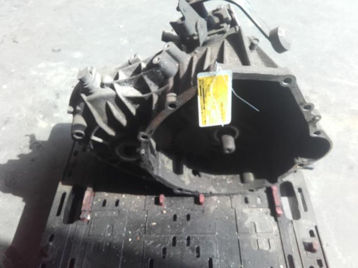 Gearbox from a Mercedes-Benz Vito (638.0) 2.3 110D 1998