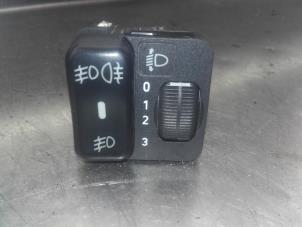 Used AIH headlight switch Mercedes Vito (638.0) 2.3 110D Price on request offered by Akkie Stomphorst Autodemontage