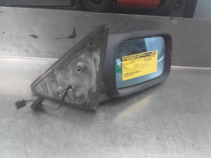 Wing mirror, right from a BMW 3 serie Touring (E36/3) 316i 1999