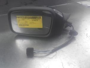 Used Wing mirror, left Volvo V70 (GW/LW/LZ) 2.5 10V Price on request offered by Akkie Stomphorst Autodemontage