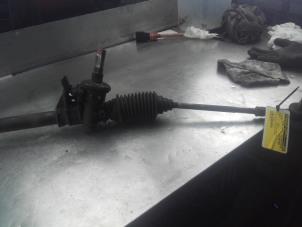 Used Steering box Renault Clio II (BB/CB) 1.6 16V Price on request offered by Akkie Stomphorst Autodemontage