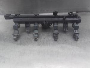 Used Fuel injector nozzle Volkswagen Polo III (6N2) 1.4 Price on request offered by Akkie Stomphorst Autodemontage