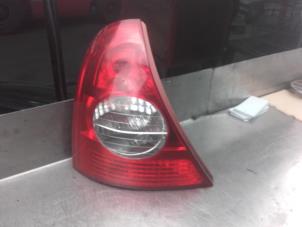 Used Taillight, left Renault Clio II (BB/CB) 1.4 16V Price on request offered by Akkie Stomphorst Autodemontage