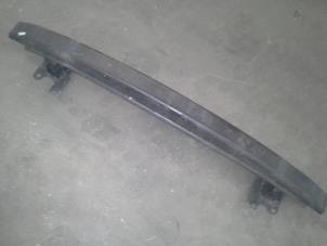Used Front bumper frame Volkswagen Polo IV (9N1/2/3) 1.2 Price on request offered by Akkie Stomphorst Autodemontage