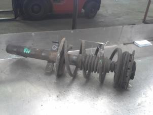 Used Front shock absorber, right Renault Scénic II (JM) 2.0 16V Price on request offered by Akkie Stomphorst Autodemontage