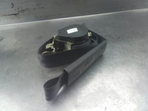 Used Front seatbelt, right Renault Megane II CC (EM) 2.0 16V Price on request offered by Akkie Stomphorst Autodemontage