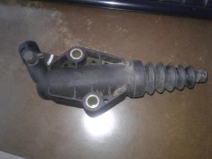 Used Clutch master cylinder Fiat Punto Price on request offered by Akkie Stomphorst Autodemontage