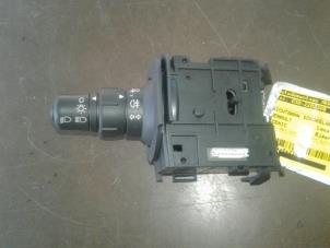 Used Indicator switch Renault Scenic Price on request offered by Akkie Stomphorst Autodemontage