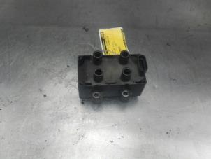 Used Ignition coil Renault Clio II (BB/CB) 1.2 Price on request offered by Akkie Stomphorst Autodemontage