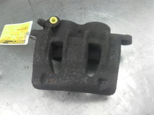 Used Front brake calliper, right Ford Transit 2.0 TDdi 16V 260S Price on request offered by Akkie Stomphorst Autodemontage
