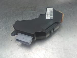Used Heater resistor Opel Signum (F48) 3.0 CDTI V6 24V Price on request offered by Akkie Stomphorst Autodemontage