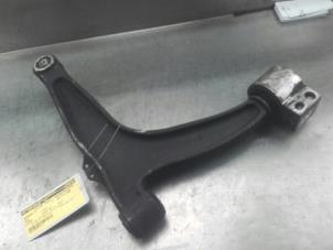 Used Front wishbone, left Opel Signum (F48) 3.0 CDTI V6 24V Price on request offered by Akkie Stomphorst Autodemontage
