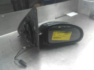 Used Wing mirror, right Ford Focus 1 1.8 TDdi Price on request offered by Akkie Stomphorst Autodemontage